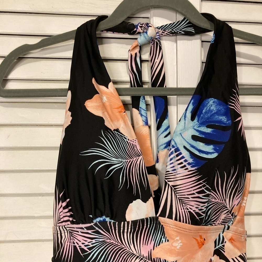 DKNY Black And Blue Floral One Piece Swimsuit Size Medium - Picture 3 of 15